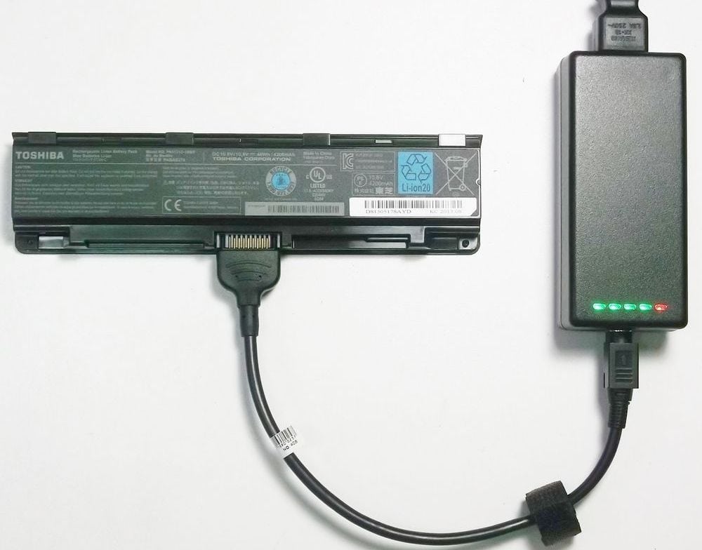 External Laptop battery charger